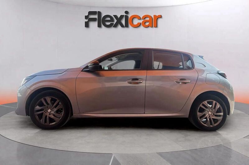 Usado Peugeot 208 Active 75 CV (55 kW) 2022 Gris Utilitario