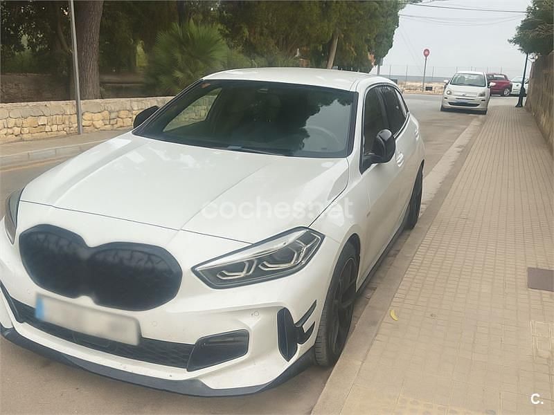 Usado BMW 118 Comfort Edition 150 CV (110 kW) 2020 Blanco Utilitario