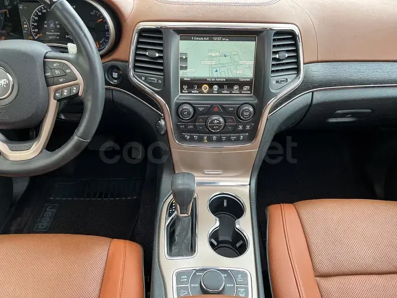 Usado Jeep Grand Cherokee Summit 250 CV (183 kW) 2017 Negro SUV