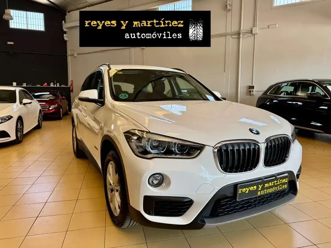 Usado BMW X1 Advantage 150 CV (110 kW) 2018 Blanco SUV