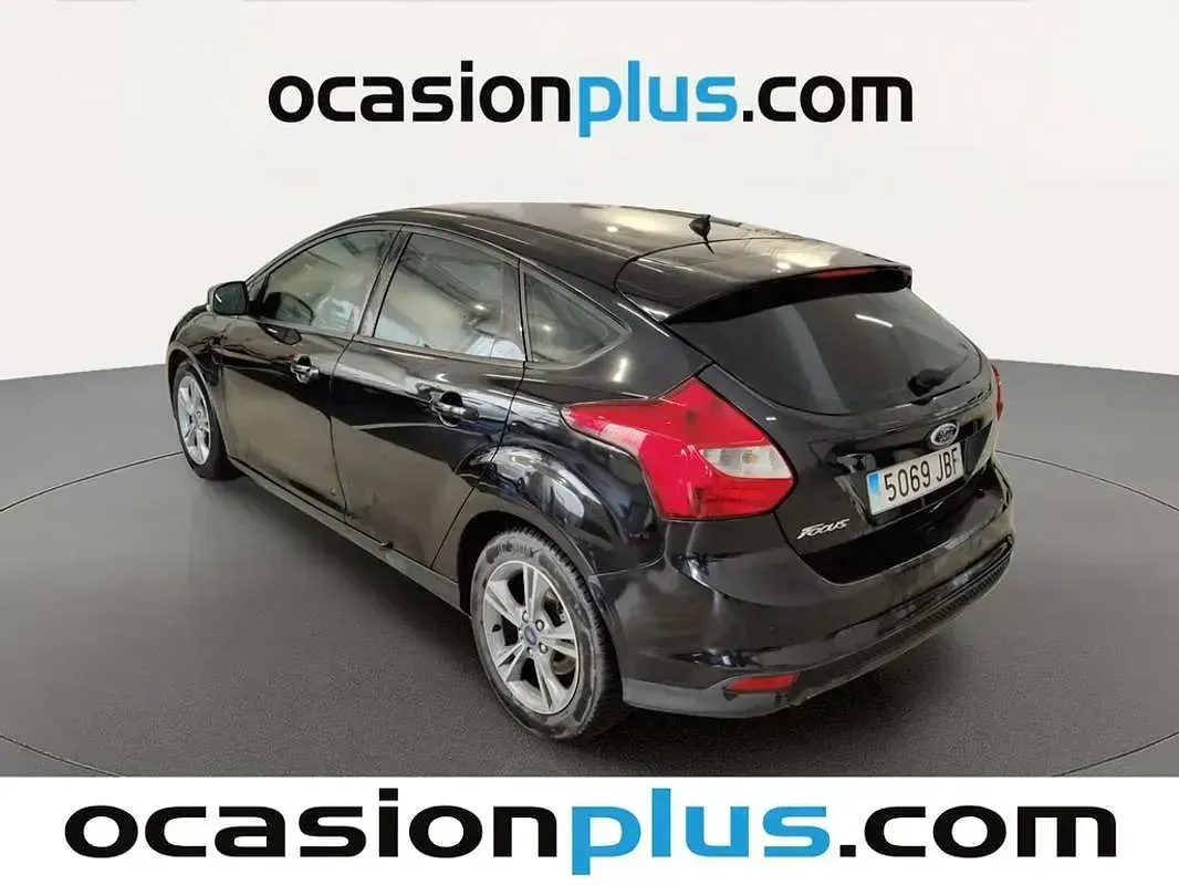 Usado Ford Focus S 125 CV (91 kW) 2014 Negro Utilitario