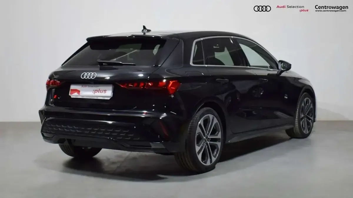 Usado Audi A3 Sportback 150 CV (110 kW) 2024 Negro Utilitario