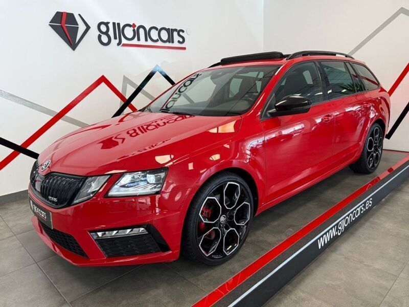 Rojo Usado 2019 Skoda Octavia RS Familiar | 28.900 € - Imagen 1/4