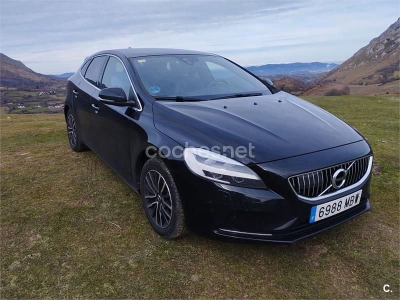 Usado Volvo V40 Inscription 190 CV (139 kW) 2017 Negro Berlina