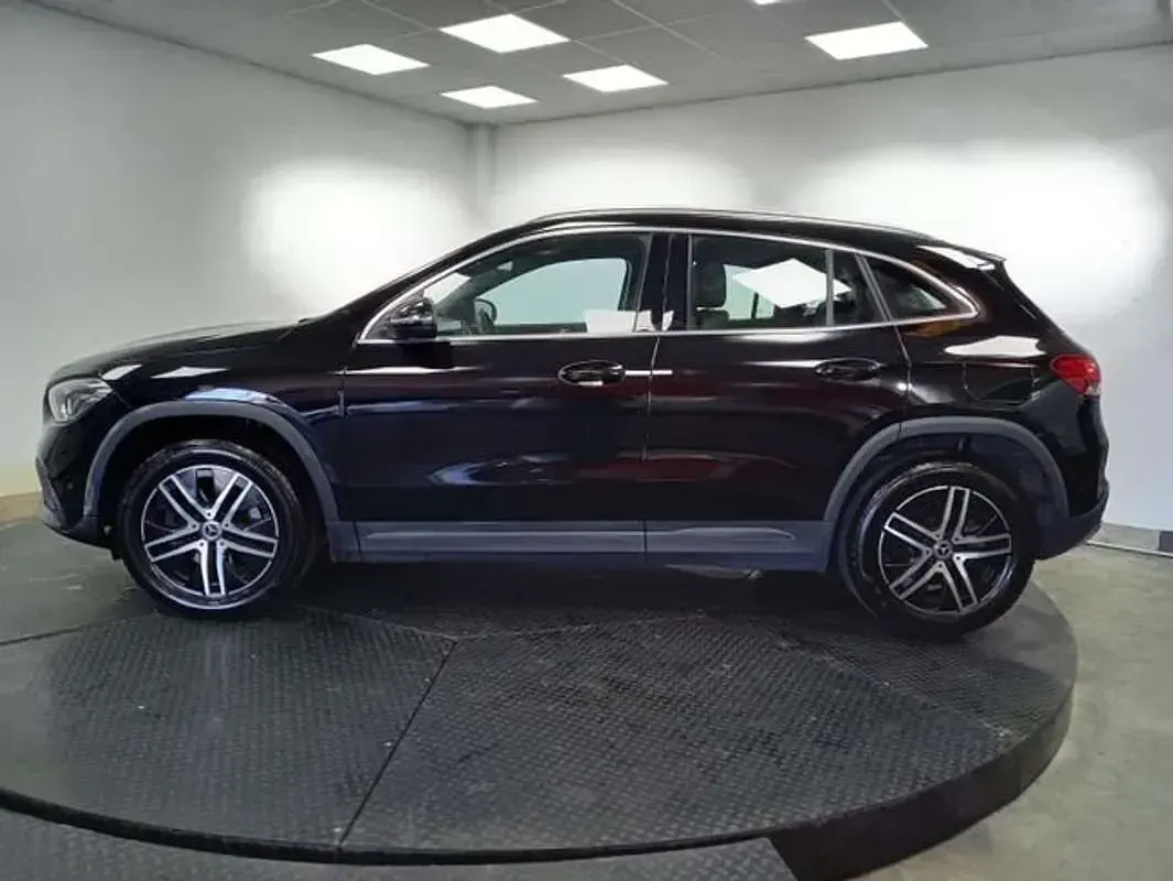 Usado Mercedes GLA250 218 CV (160 kW) 2022 Negro SUV