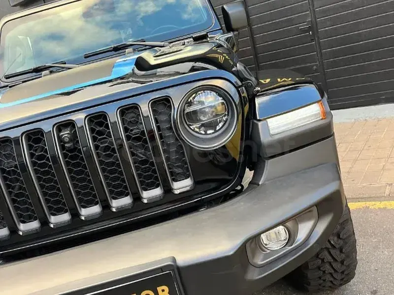 Usado Jeep Wrangler Rubicon 381 CV (280 kW) 2021 Negro SUV