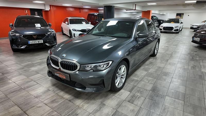 Gris Usado 2021 BMW 330e Berlina | 27.990 € (Caro) - Imagen 1/1