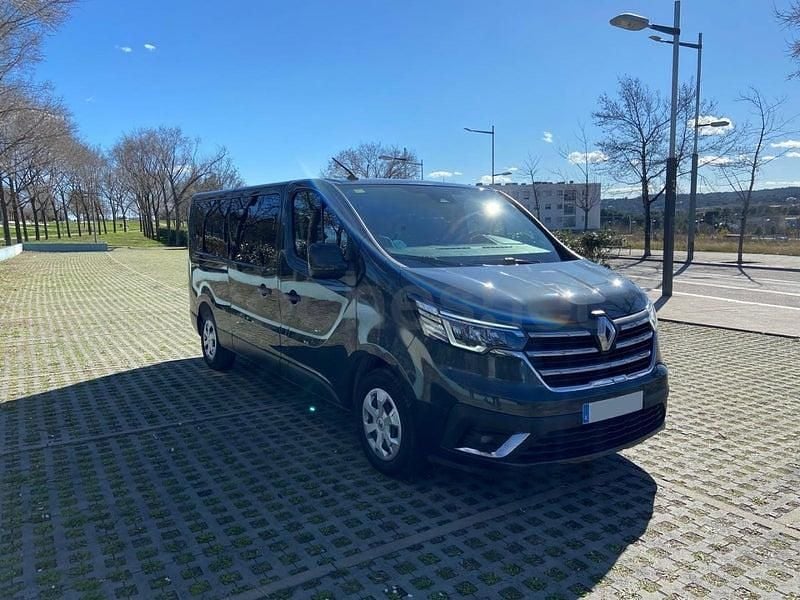 Usado Renault Trafic Equilibre 150 CV (110 kW) 2022 Gris / plata Monovolumen