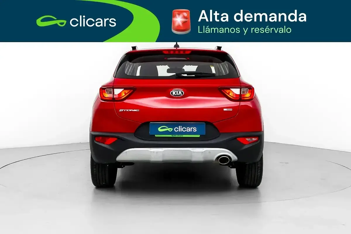 Usado Kia Stonic 100 CV (73 kW) 2018 Rojo SUV