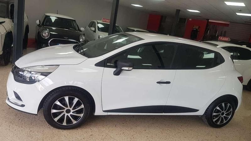 Usado Renault Clio IV Business 75 CV (55 kW) 2019 Blanco Utilitario
