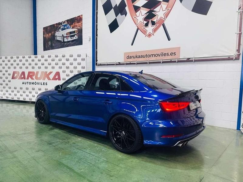 Käytetty Audi A3 Exclusive 150 HP (110 kW) 2016 Sininen Sedan