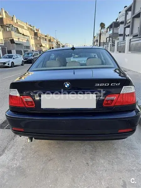 Usado BMW 320 Sport Line 150 CV (110 kW) 2006 Azul Coupe