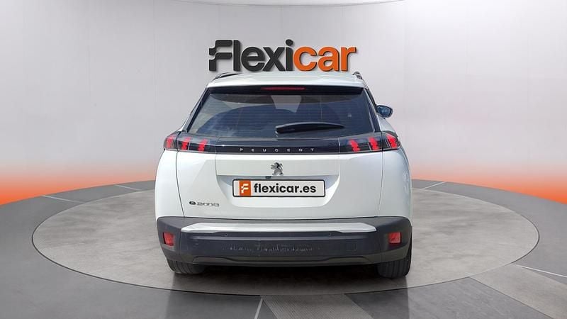 Usado Peugeot e-2008 Allure 100 kW (136 CV) 2020 Blanco SUV