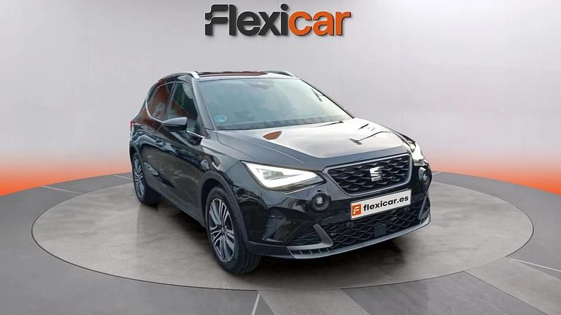 Usado Seat Arona FR 110 CV (80 kW) 2024 Negro SUV
