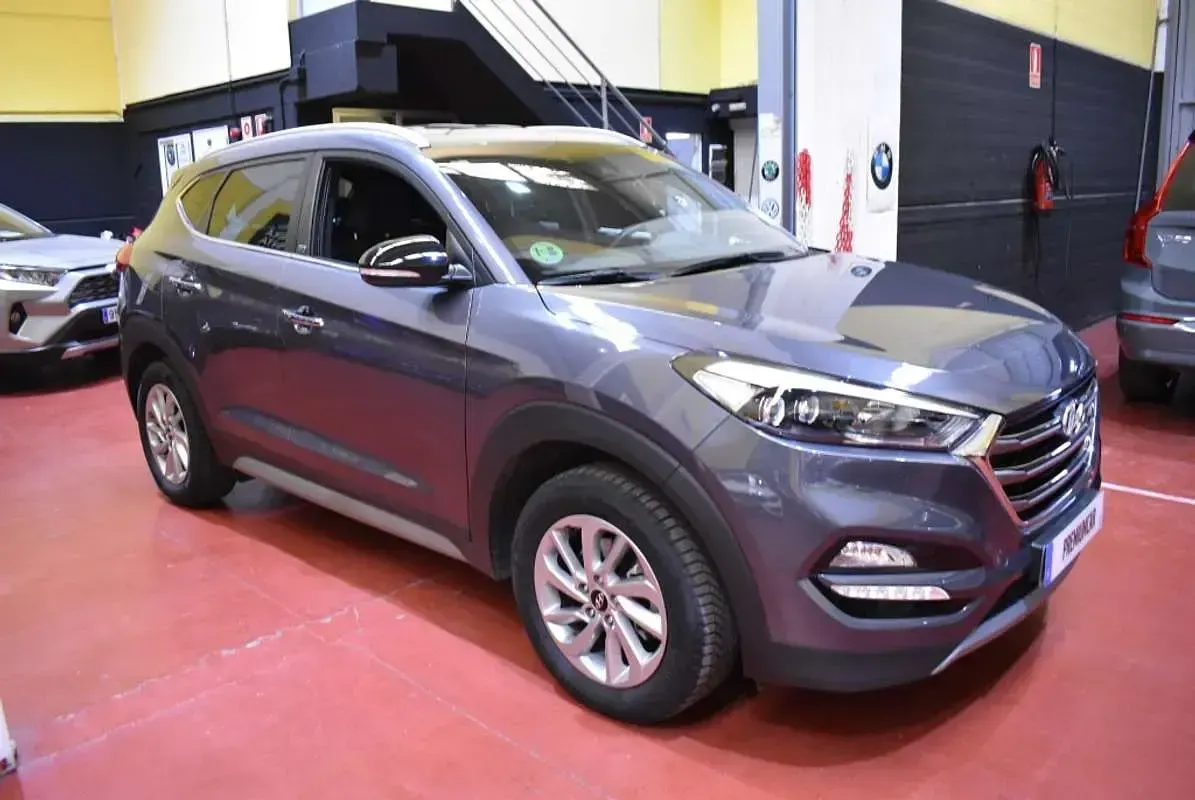 Begagnad Hyundai Tucson 132 HK (97 kW) 2018 Grå SUV