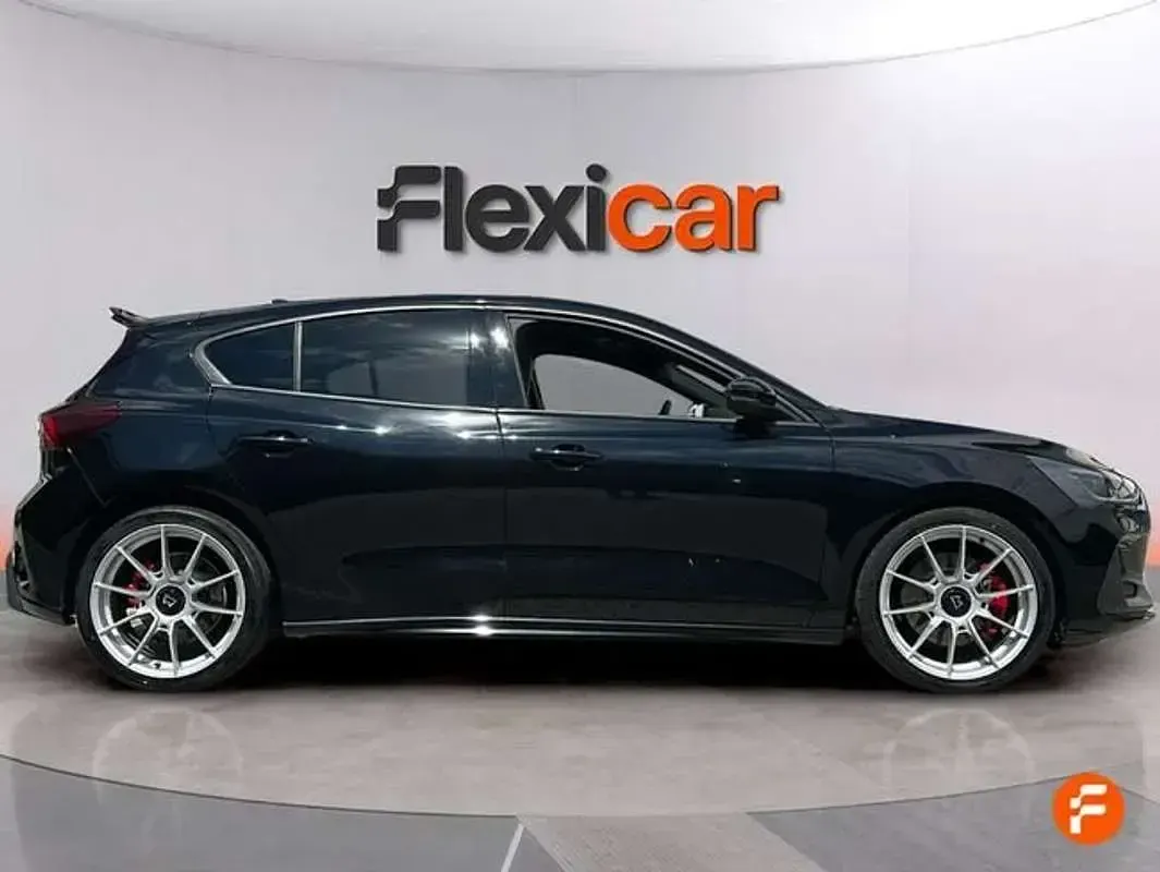 Begagnad Ford Focus ST 280 HK (205 kW) 2024 Svart Halvkombi