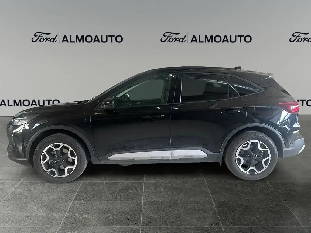 Usado Ford Kuga Active X 243 CV (178 kW) 2024 Negro SUV