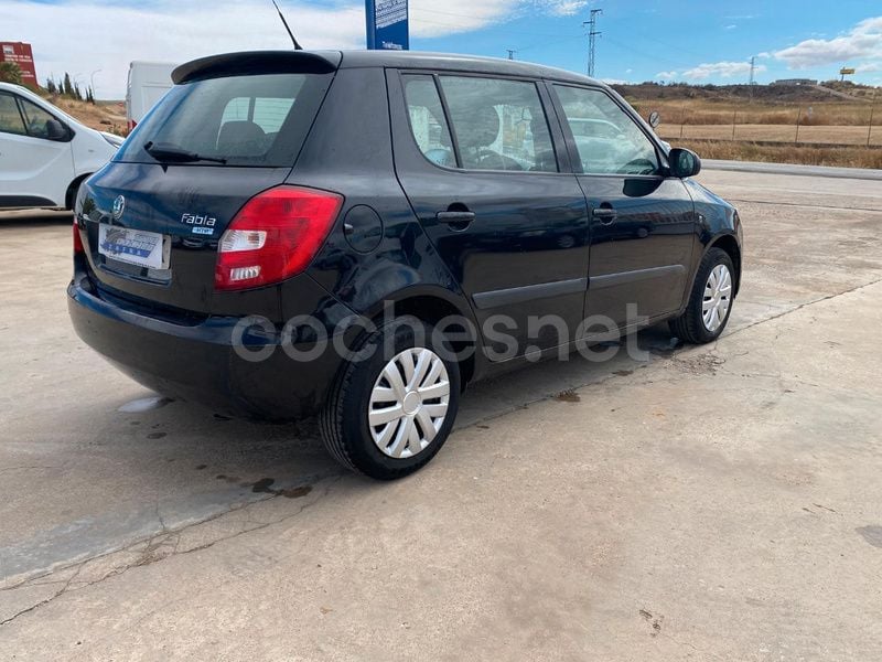 Usado Skoda Fabia 60 CV (44 kW) 2009 Negro Utilitario
