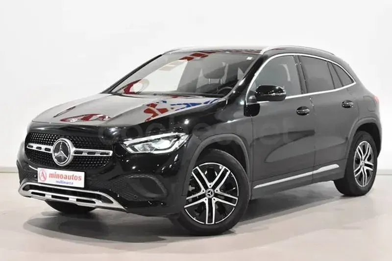 Usado Mercedes GLA250 218 CV (160 kW) 2022 Negro SUV