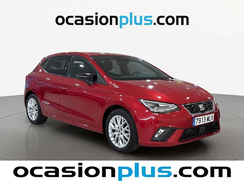 Usado Seat Ibiza FR 110 CV (80 kW) 2023 Rojo Utilitario