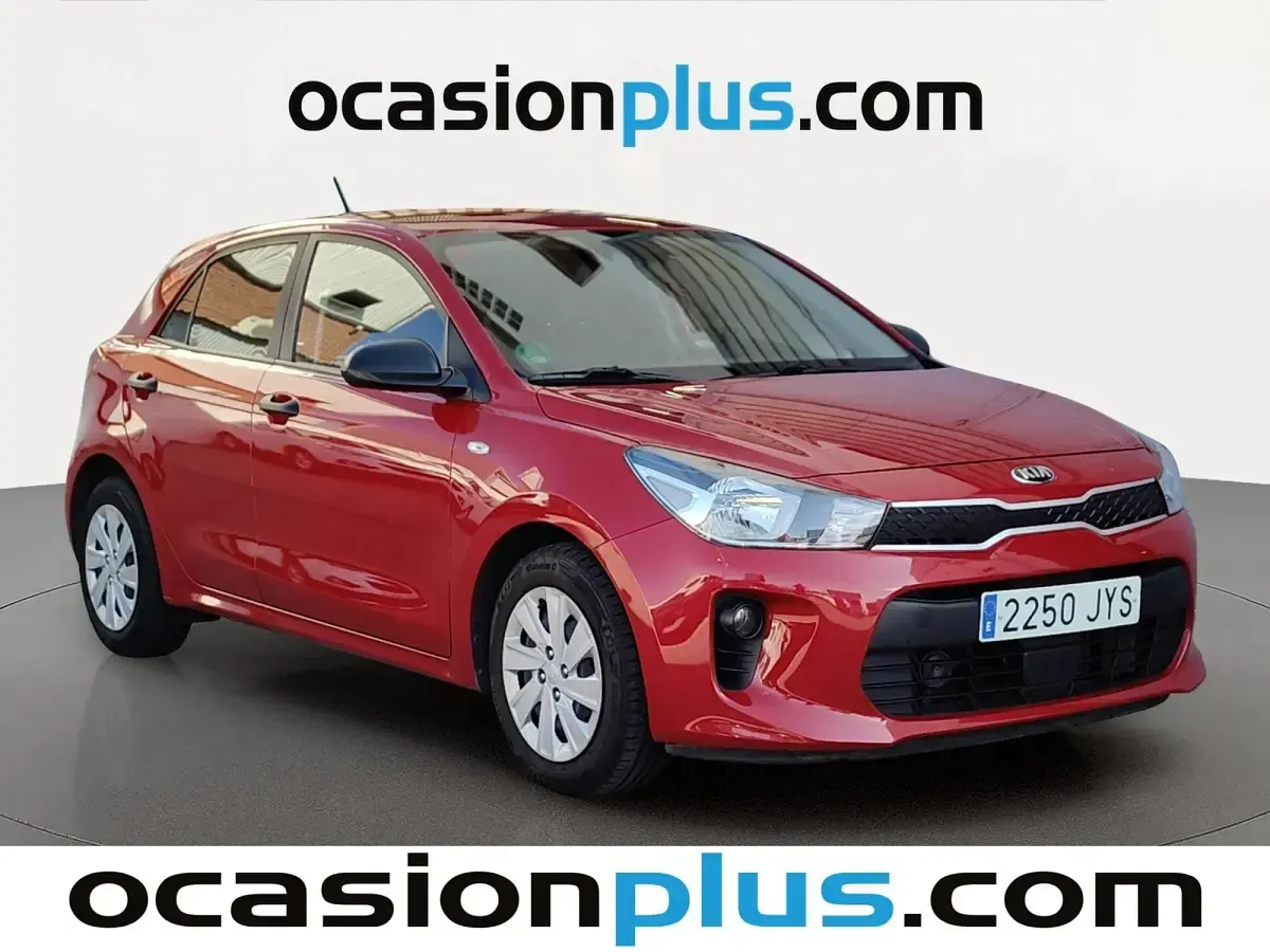 Usado Kia Rio 84 CV (61 kW) 2017 Rojo Utilitario