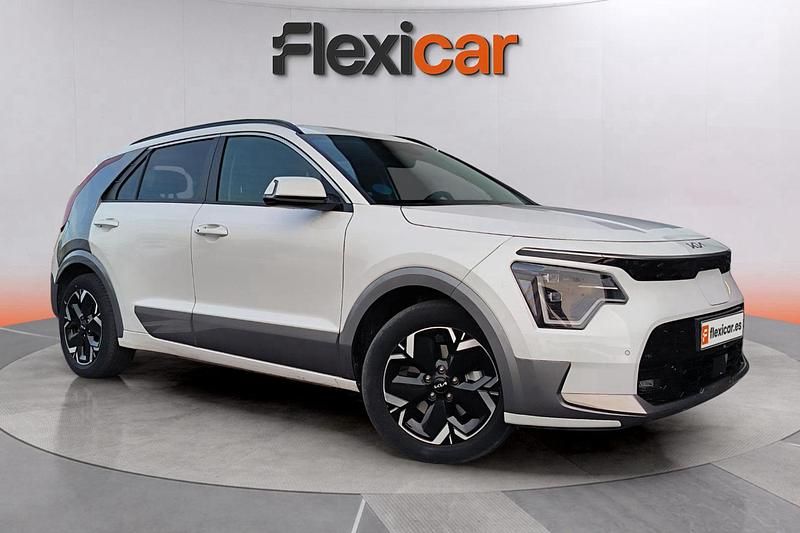 Blanco Usado 2023 Kia Niro SUV | 23.990 € (Precio justo) - Imagen 1/4