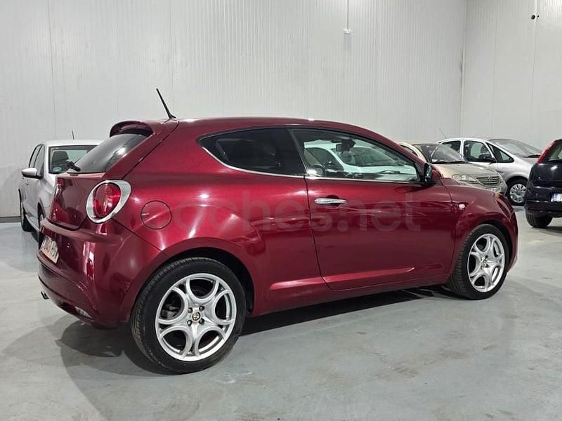 Usado Alfa Romeo MiTo Distinctive 135 CV (99 kW) 2012 Granate Utilitario