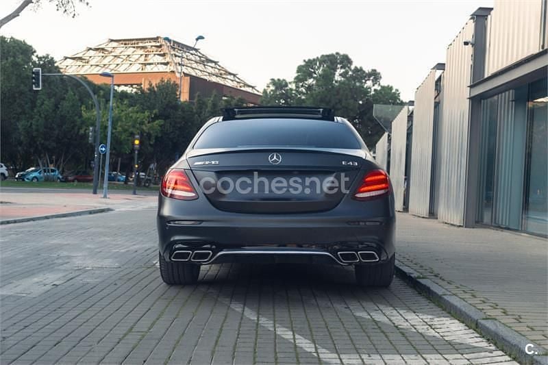 Occasion Mercedes E43 AMG 401 PK (294 kW) 2017 Zwart Sedan