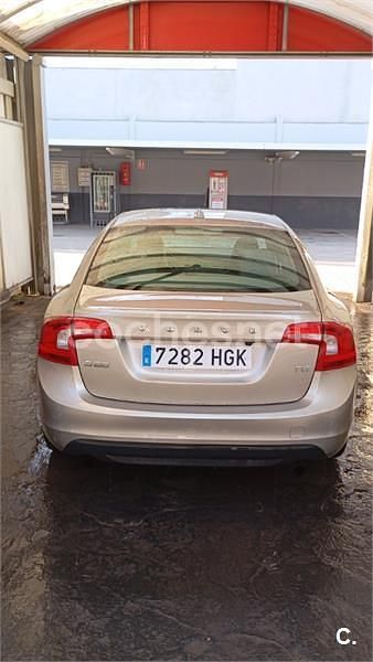 Usado Volvo S60 Summum 240 CV (176 kW) 2011 Gris / plata Berlina