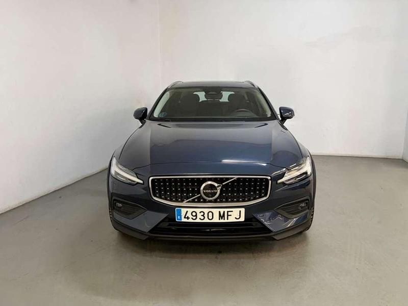 Usado Volvo V60 CC Ultimate 197 CV (144 kW) 2023 Azul Familiar