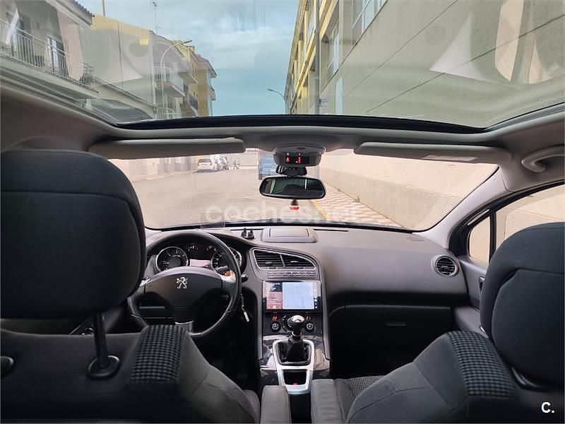 Azul Usado 2014 Peugeot 5008 Allure Monovolumen | 6390 € (Buen precio) - Imagen 1/4