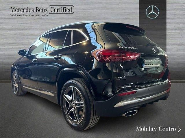 Usado Mercedes GLA250 218 CV (160 kW) 2025 Negro noche SUV