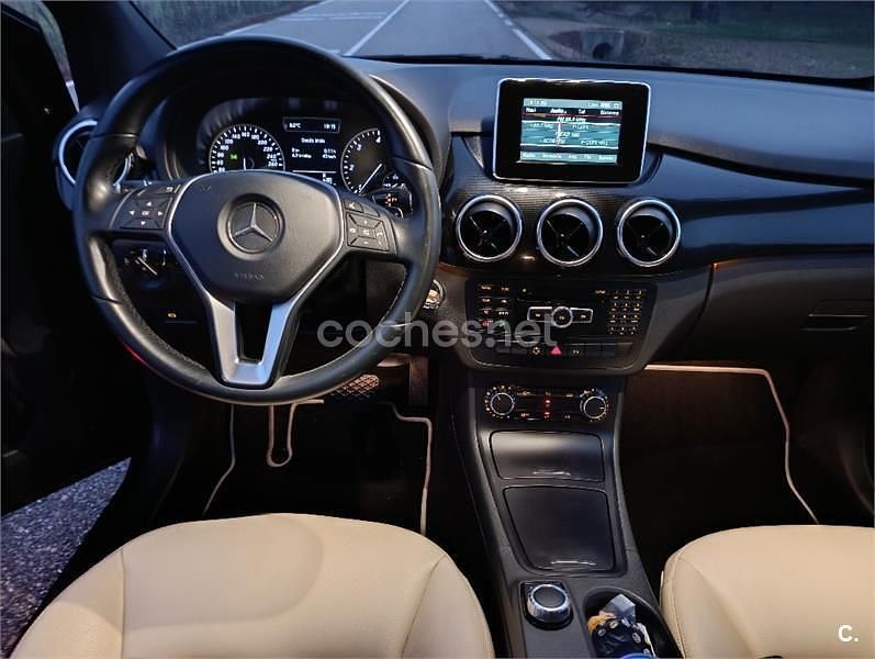 Brugt Mercedes B180 109 HK (80 kW) 2014 Sort MPV