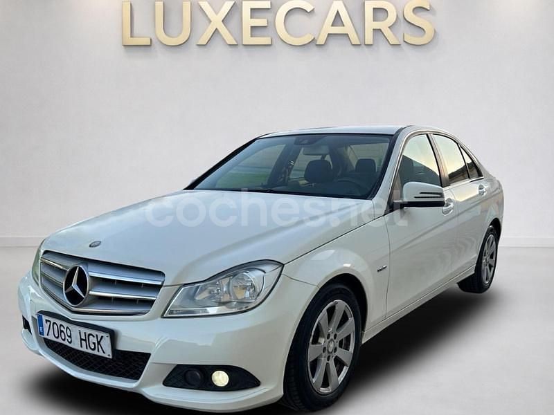 Usado Mercedes C200 Edition 136 CV (100 kW) 2011 Blanco Berlina
