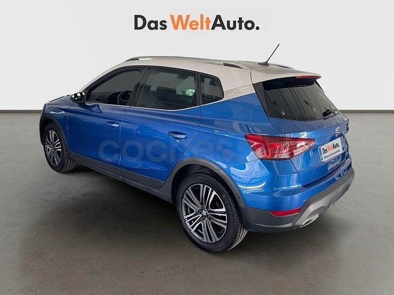 Usado Seat Arona FR 110 CV (80 kW) 2024 Azul SUV