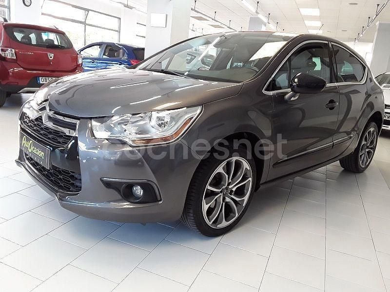 Gris / plata Usado 2015 DS Automobiles DS4 Style Berlina | 9900 € (Precio justo) - Imagen 1/4