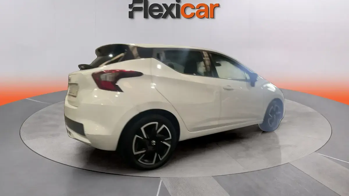 Usado Nissan Micra Acenta 92 CV (67 kW) 2021 Blanco Utilitario