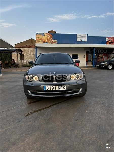Gris / plata Usado 2009 BMW 118 Utilitario | 5600 € (Buen precio) - Imagen 1/4