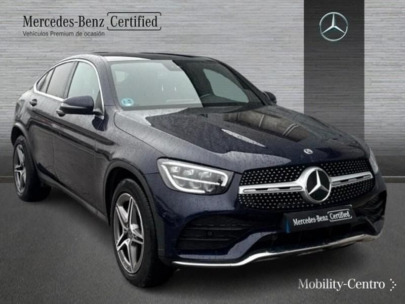 Usado Mercedes GLC220 AMG line 194 CV (142 kW) 2022 Cavansitblau  metallic paint Coupe