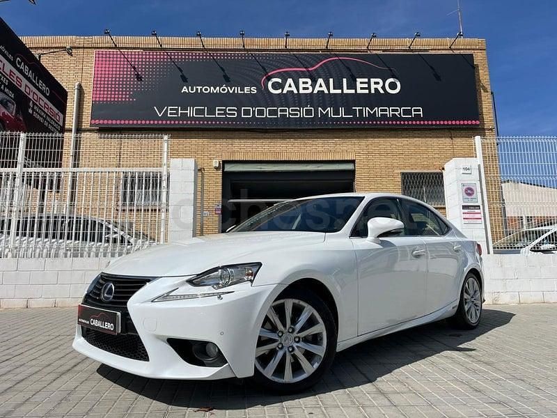 Usado Lexus IS300h 223 CV (164 kW) 2013 Blanco Berlina