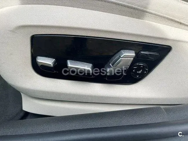 Usado BMW 520 Efficient Dynamics 190 CV (139 kW) 2018 Gris / plata Berlina