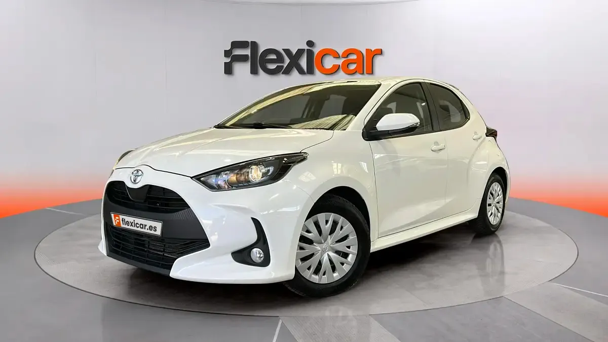 Usado Toyota Yaris Edition 125 CV (91 kW) 2023 Blanco Utilitario