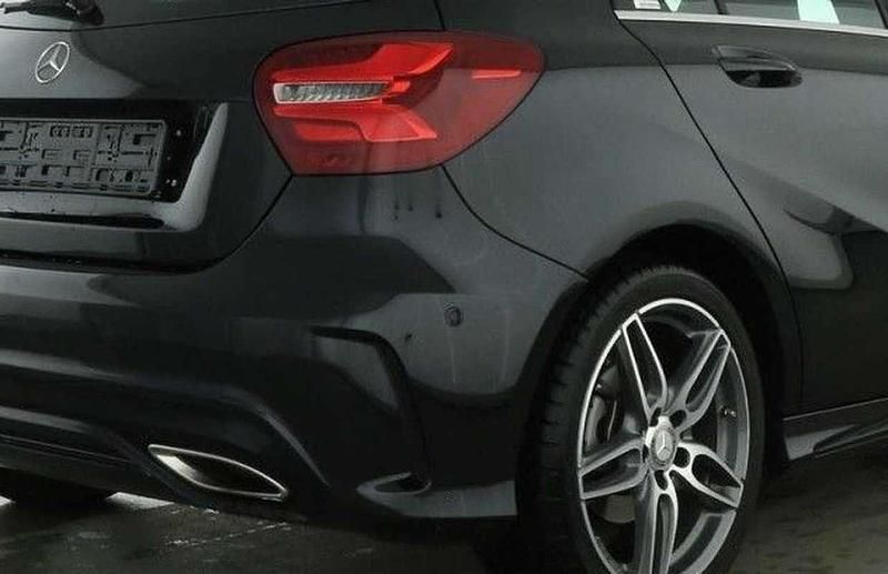 Usado Mercedes A200 AMG line 156 CV (114 kW) 2016 Negro Utilitario