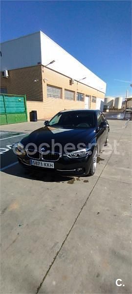 Usado BMW 320 184 HP (135 kW) 2018 Preto Sedan