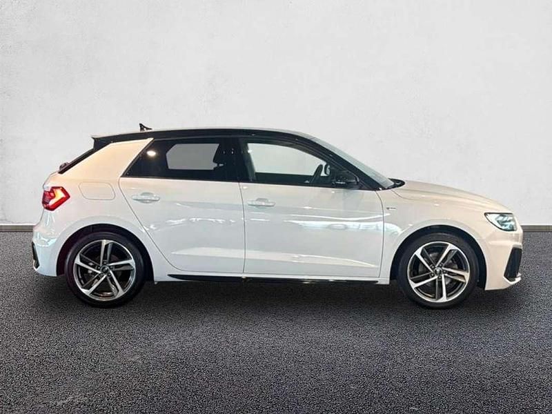 Usado Audi A1 Sportback Black Edition 116 CV (85 kW) 2025 Blanco Utilitario