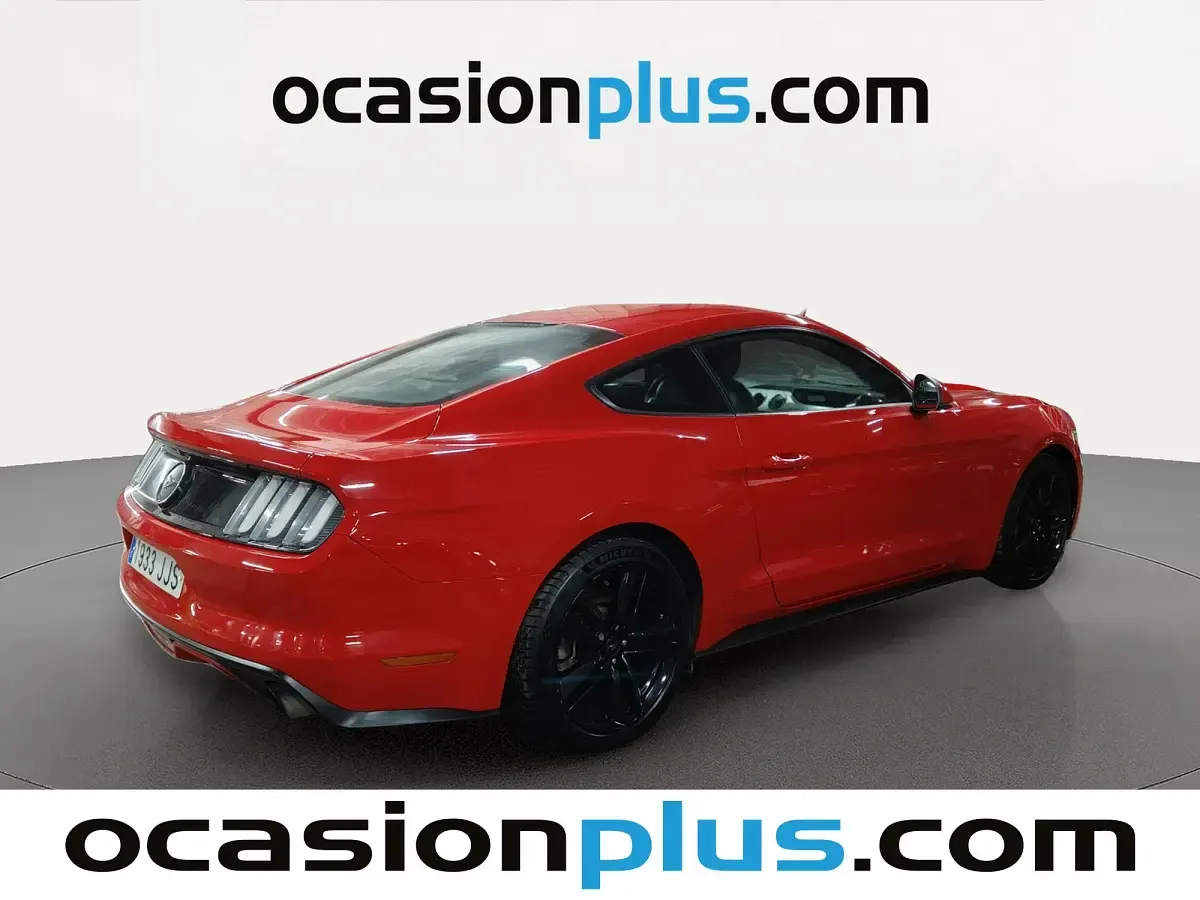 Usado Ford Mustang Fastback 314 CV (230 kW) 2015 Rojo Coupe