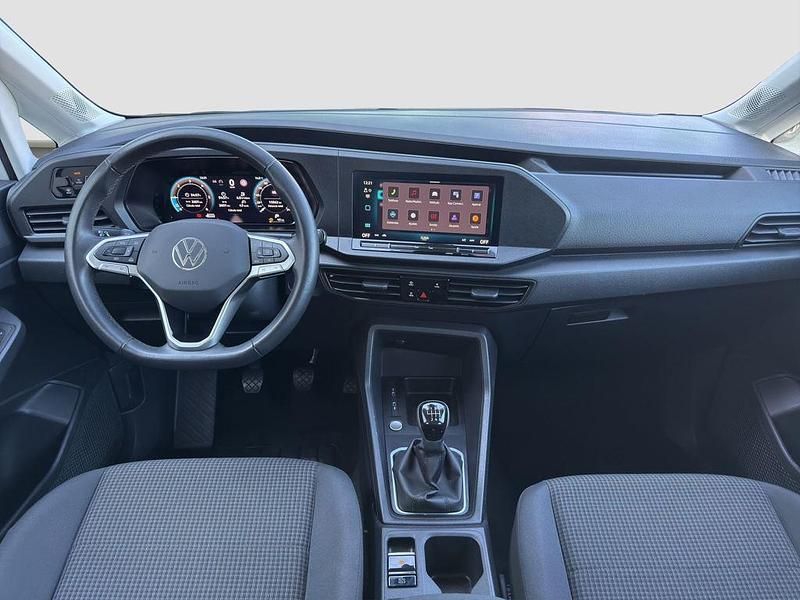 Usado VW Caddy Maxi 102 CV (75 kW) 2025 Blanco Monovolumen