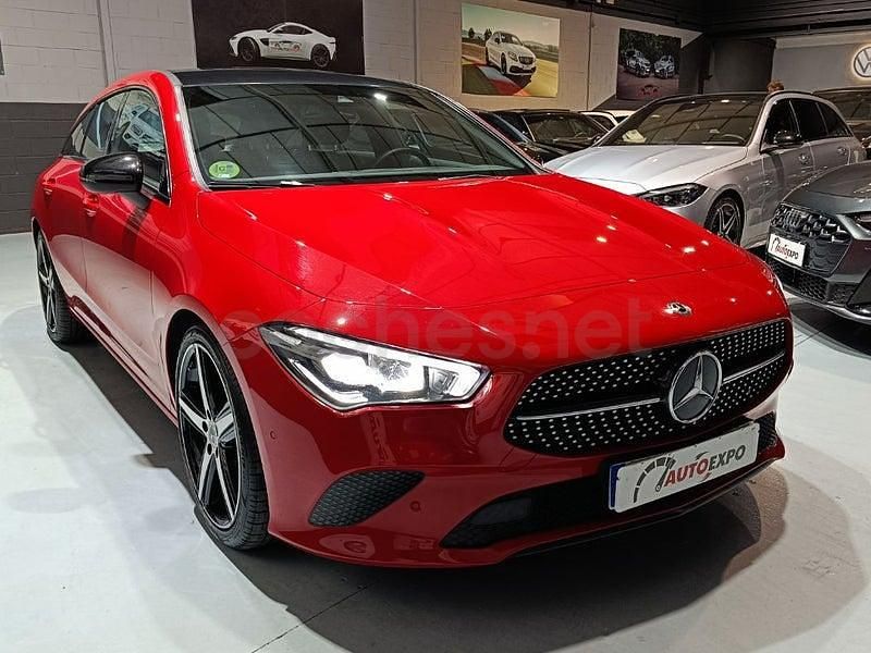 Usado Mercedes CLA180 Shooting Brake 136 CV (100 kW) 2019 Rojo Familiar