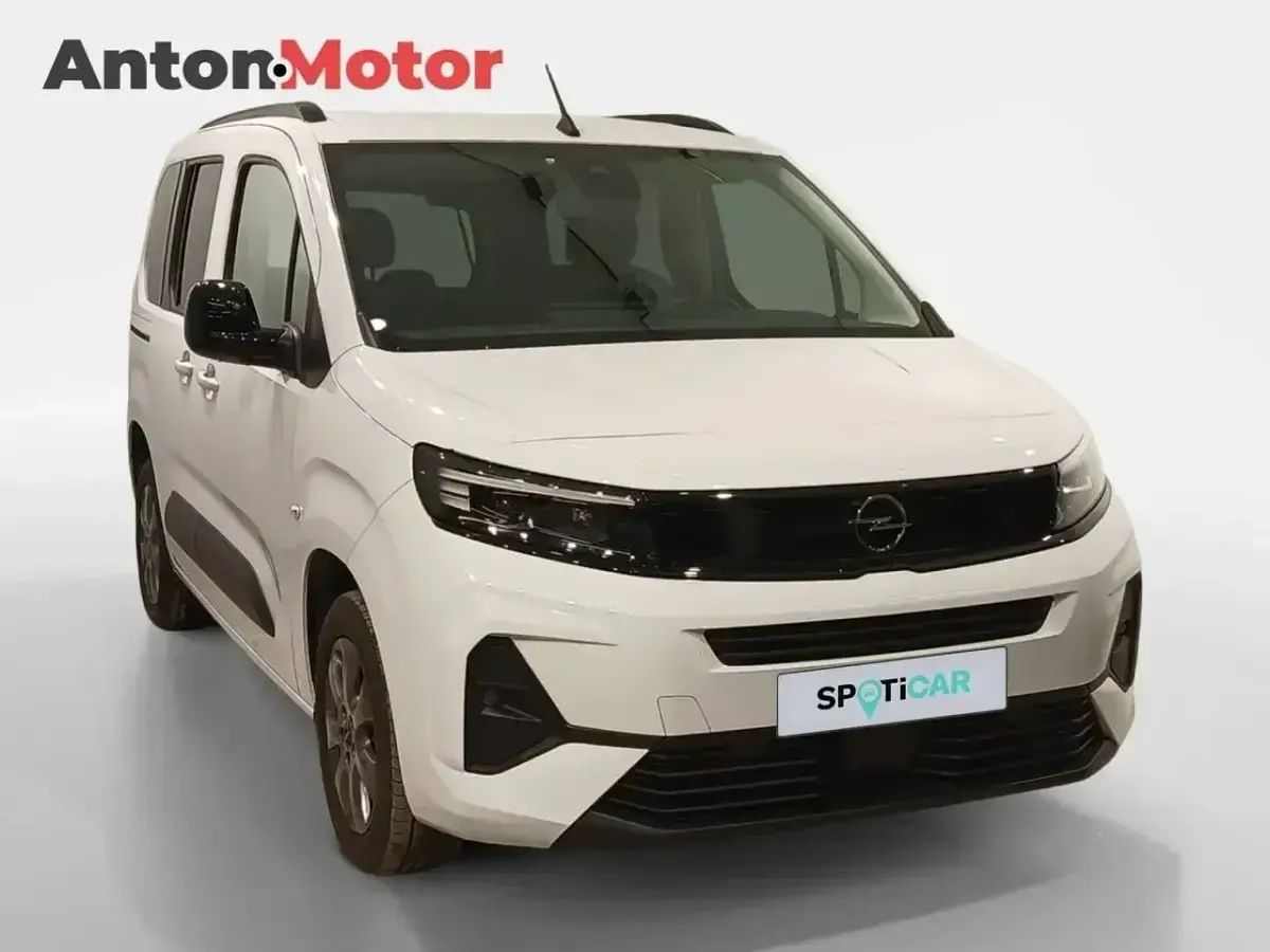 Usado Opel Combo S 100 CV (73 kW) 2024 Blanco Monovolumen
