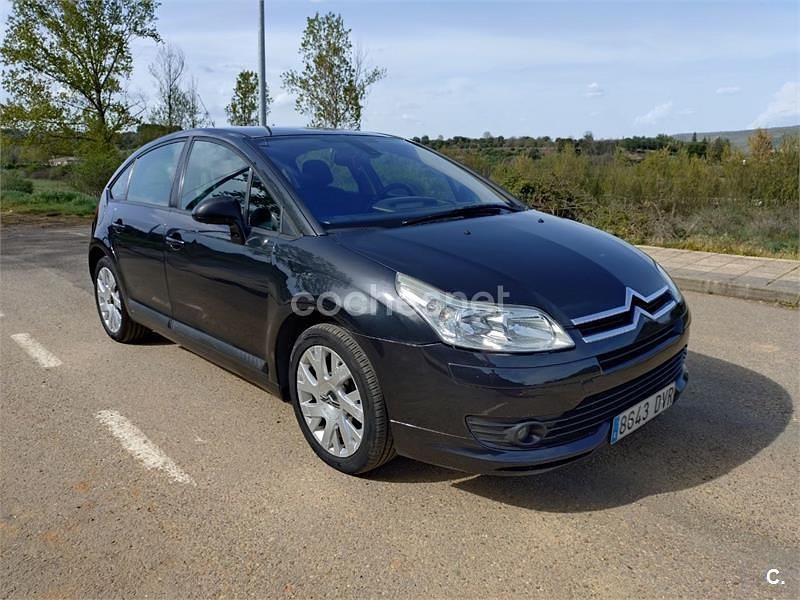 Usado Citroën C4 VTR Sport 92 CV (67 kW) 2006 Negro Berlina